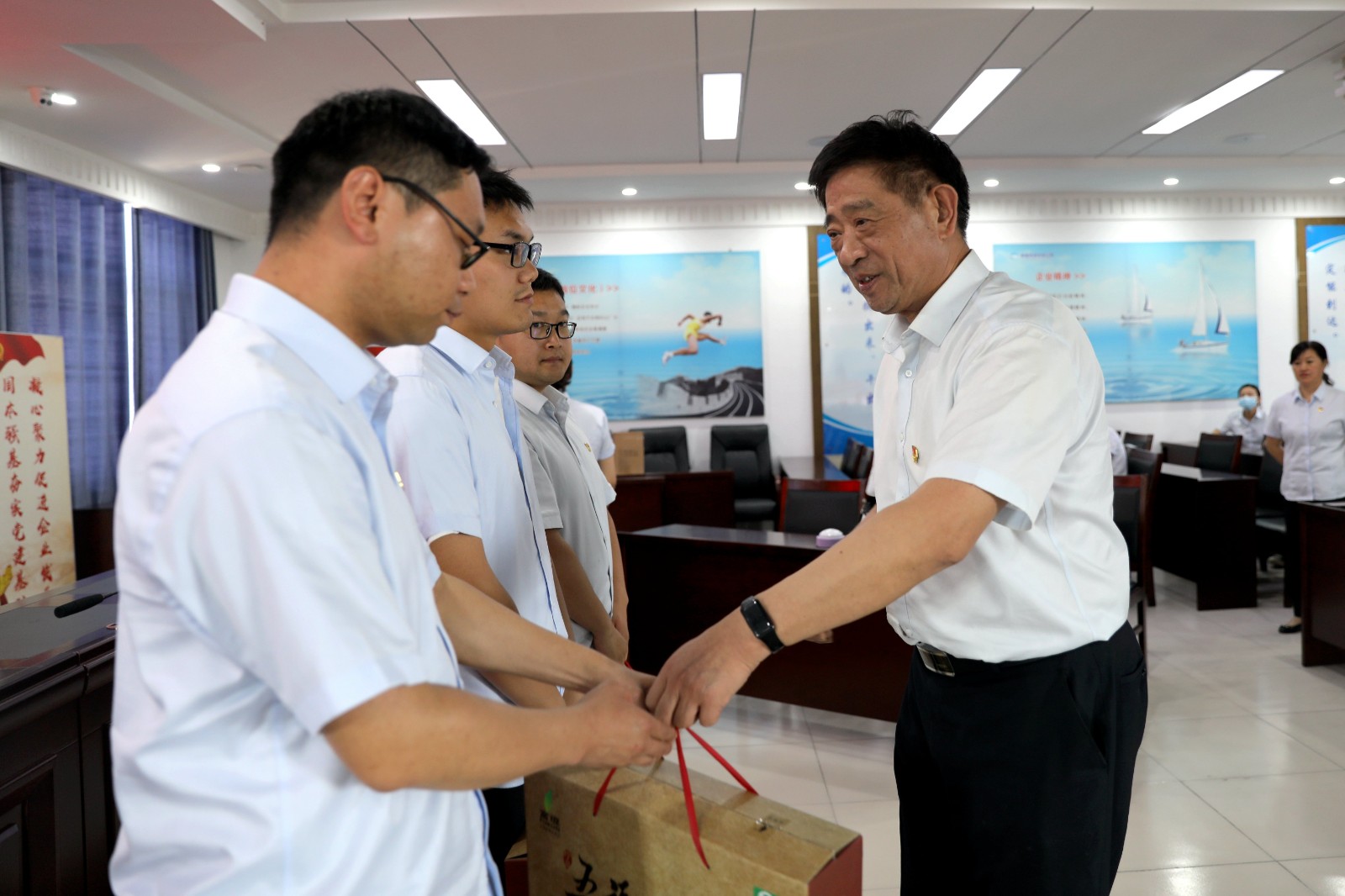 1653904105a935789.jpg 1653904105a935789.jpg