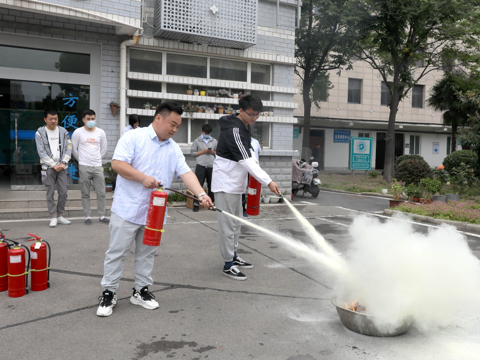 1684930784a471617.jpg 1684930784a471617.jpg