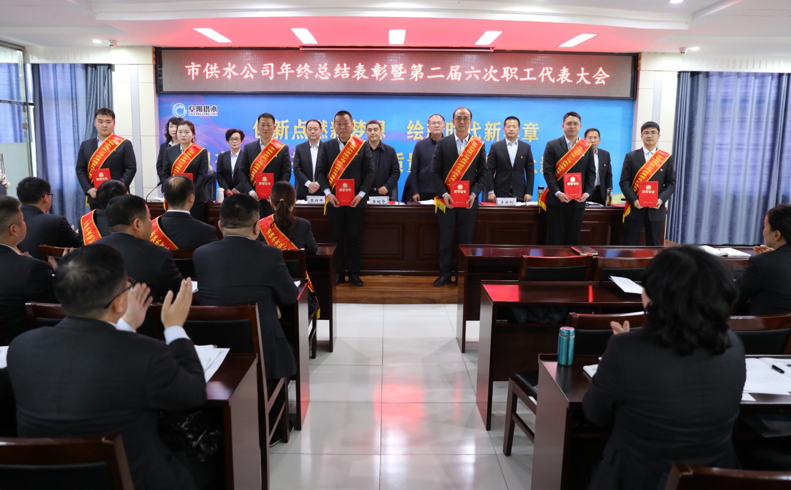 1737450142a749874.jpg 1737450142a749874.jpg