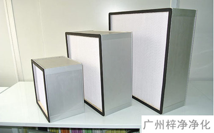 F-S有隔板中效空氣過濾器主要用于制藥、電子、食品廠房中潔凈/空調/通風系統的中級過濾。